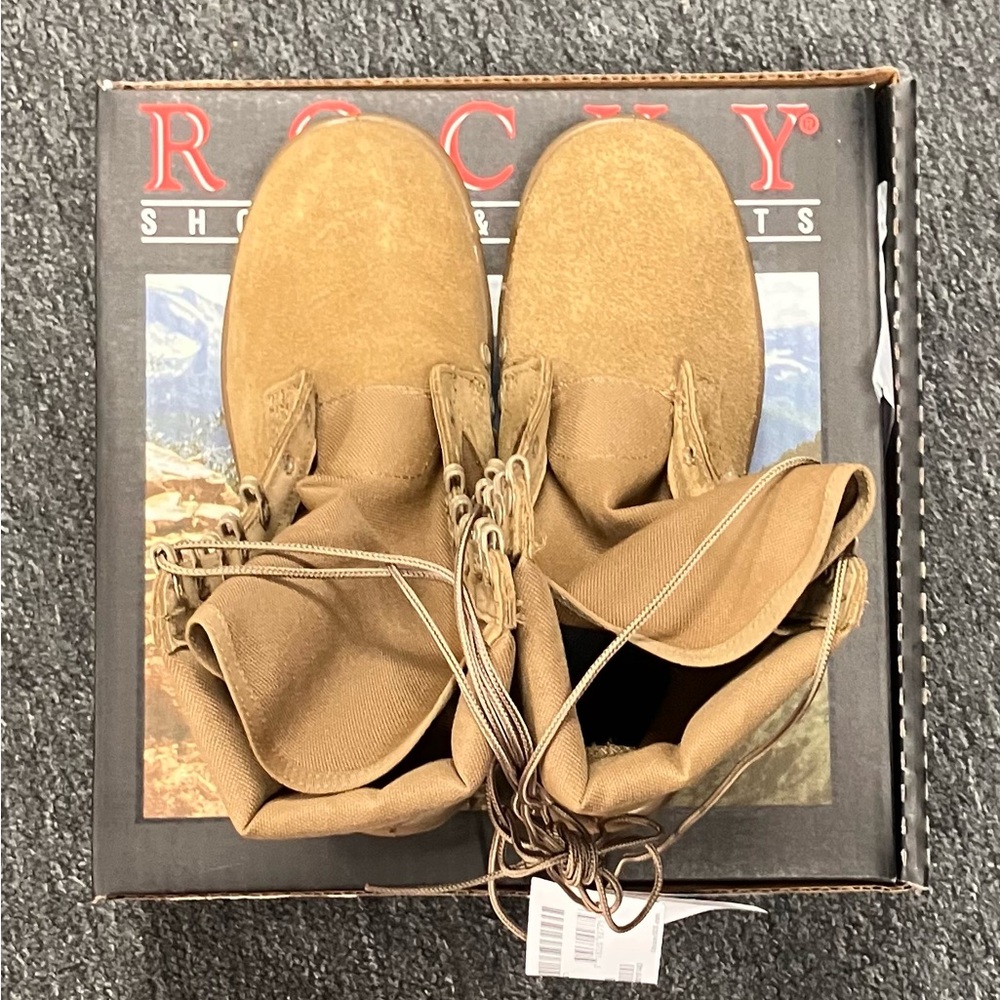ARMY COMBAT BOOTS